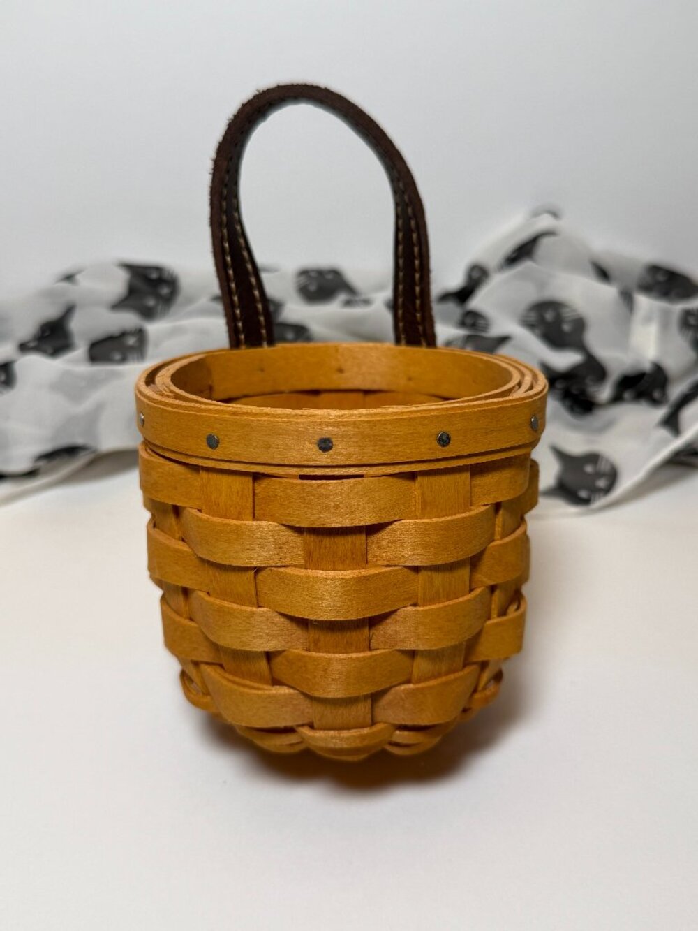 2001 Unused Classic Extra-Small Gatehouse Longaberger Basket Handwoven Leather